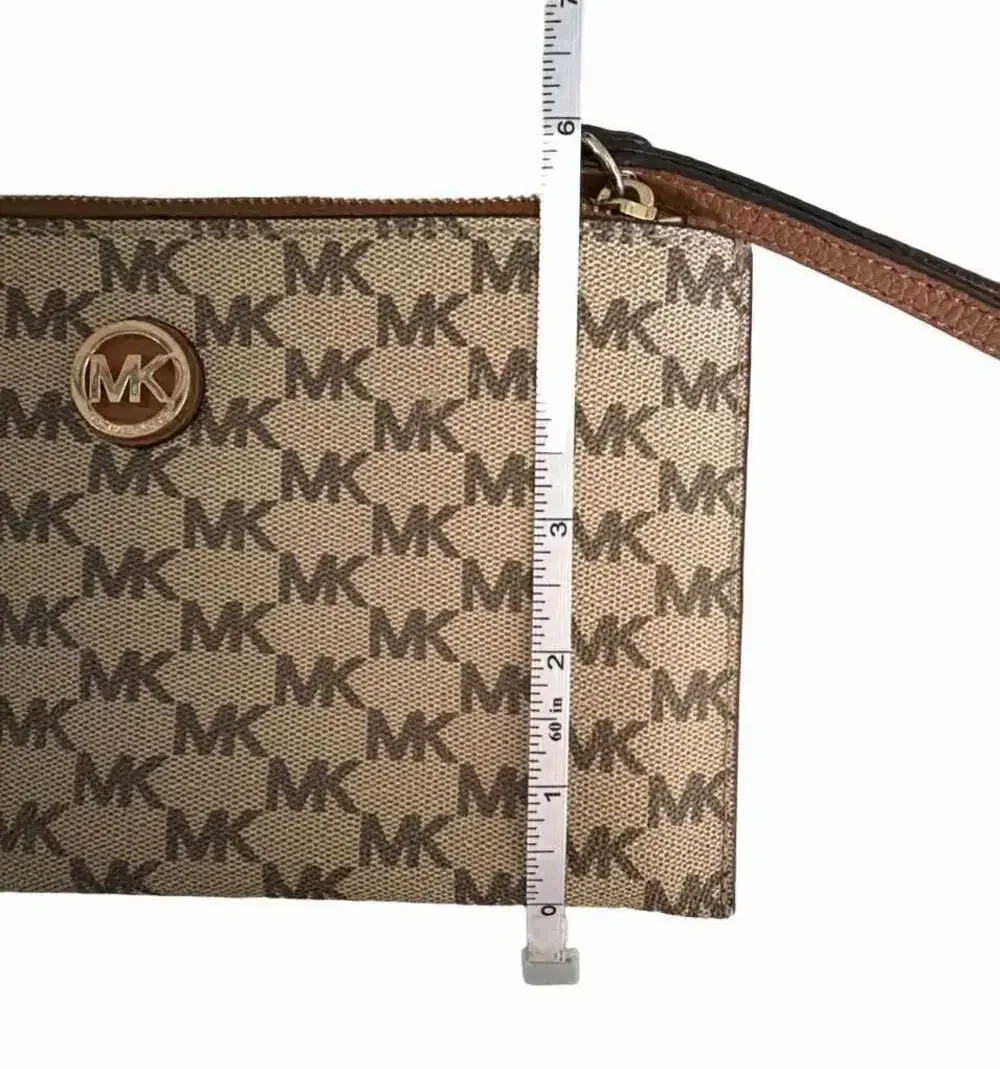 Michael Kors Jet Set Signature Monogram Wristlet - Brown / Acorn - 38H7XFTW3V